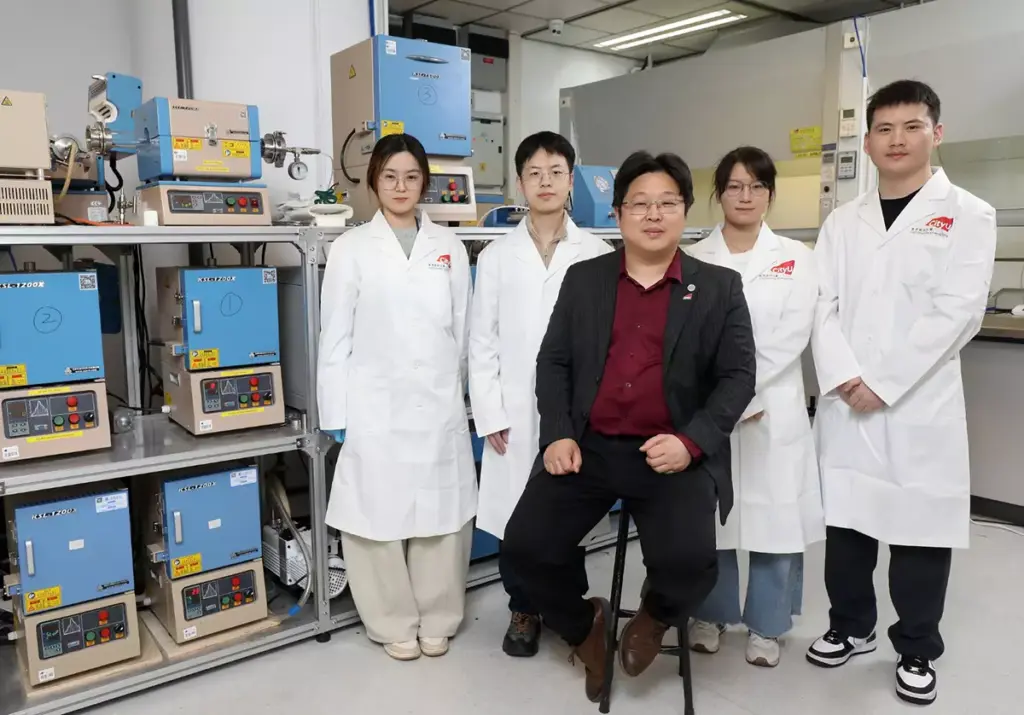 城大「超級鋰電池」突破